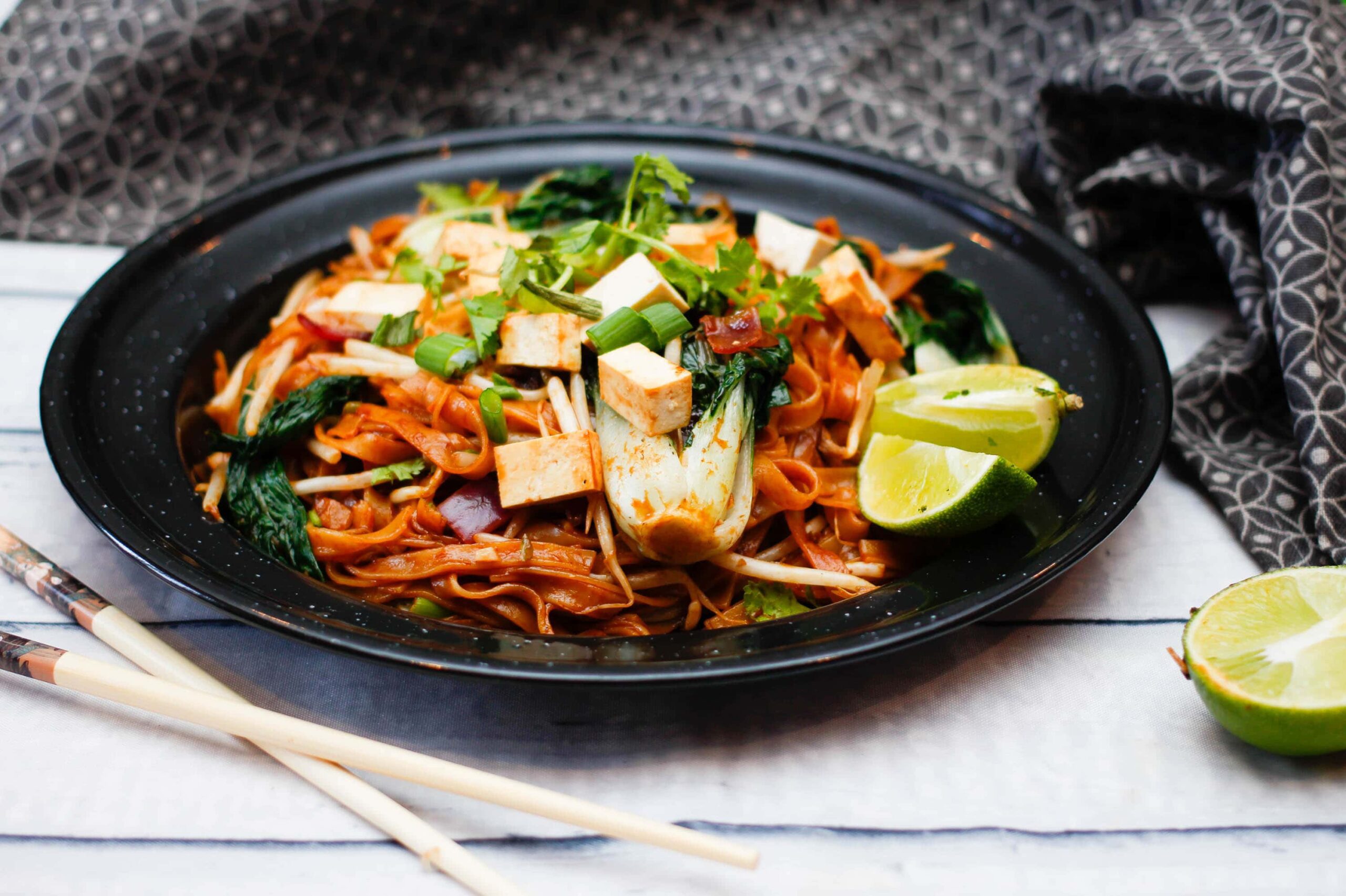 pad thai proteínas vegetales fideo arroz vegano saludable